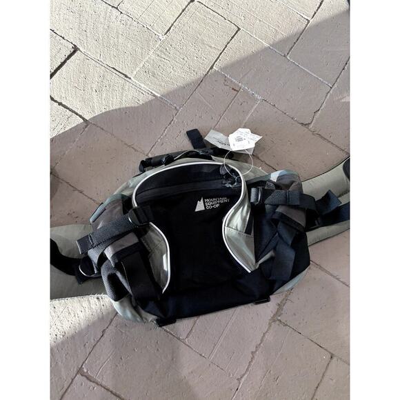 Mountain Equipment Co-Op Waist Pack NWT - Picture 2 of 5